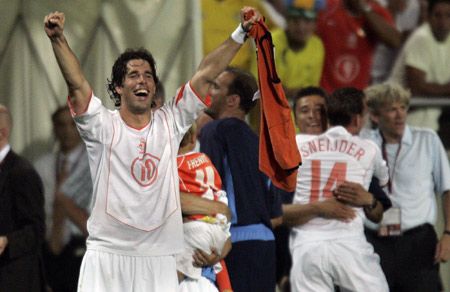 06年荷兰欧洲杯（00年欧洲杯荷兰）