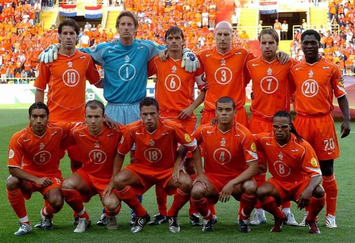 2004欧洲杯荷兰比赛（2004年欧洲杯荷兰队主力阵容）