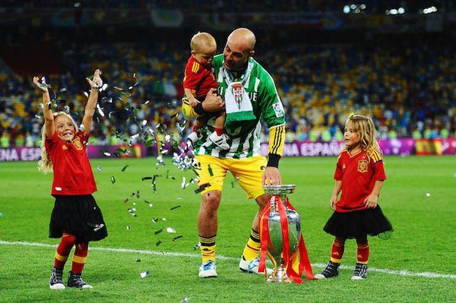 2012欧洲杯西班牙娃娃（2012年欧洲杯西班牙小组赛）